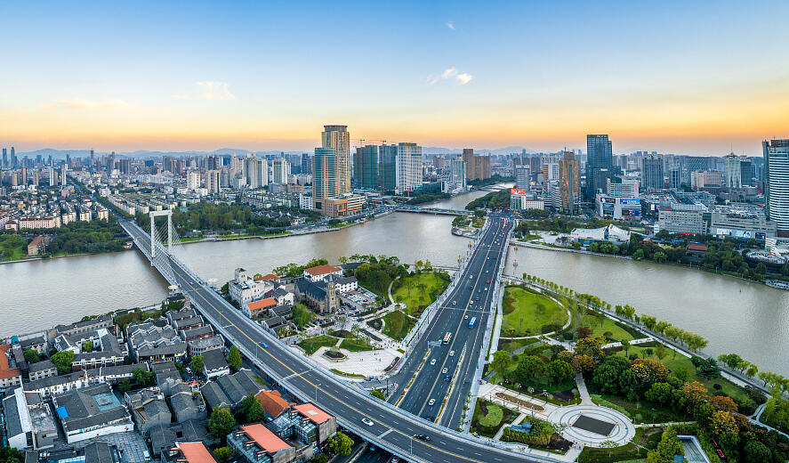 东方明珠，浙江播音稿中的美丽画卷